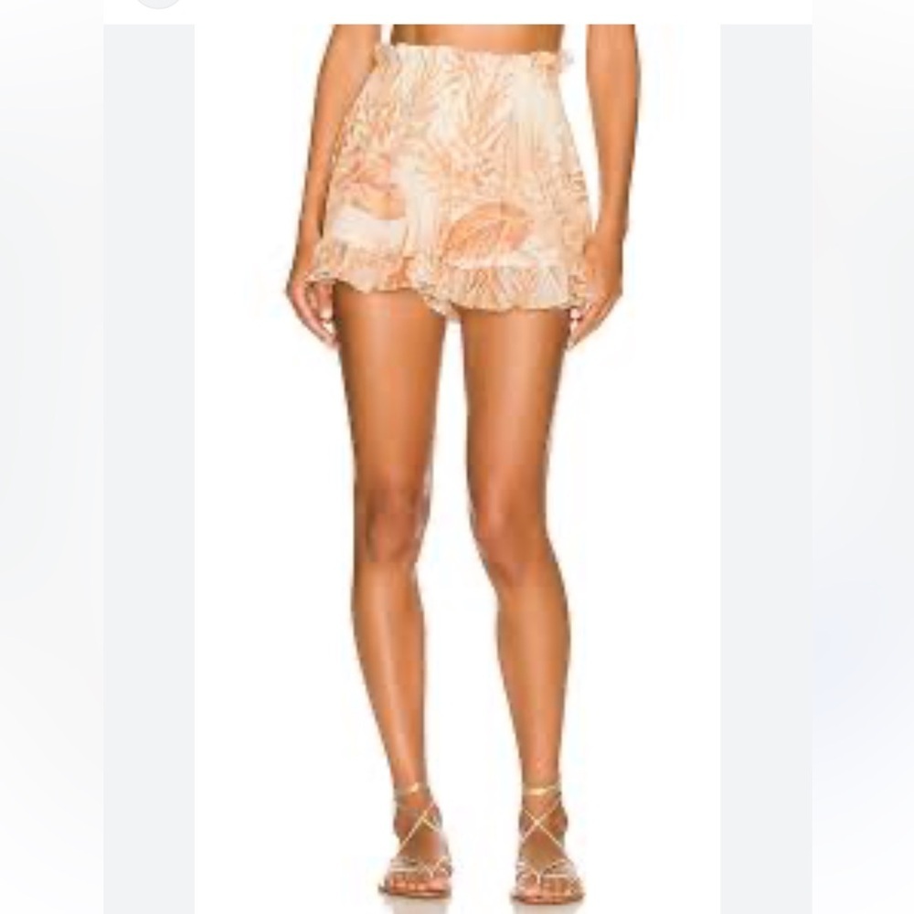 AMUSE SOCIETY Alese Shorts in Cafe Cream medium ruffle tropical print revolve
